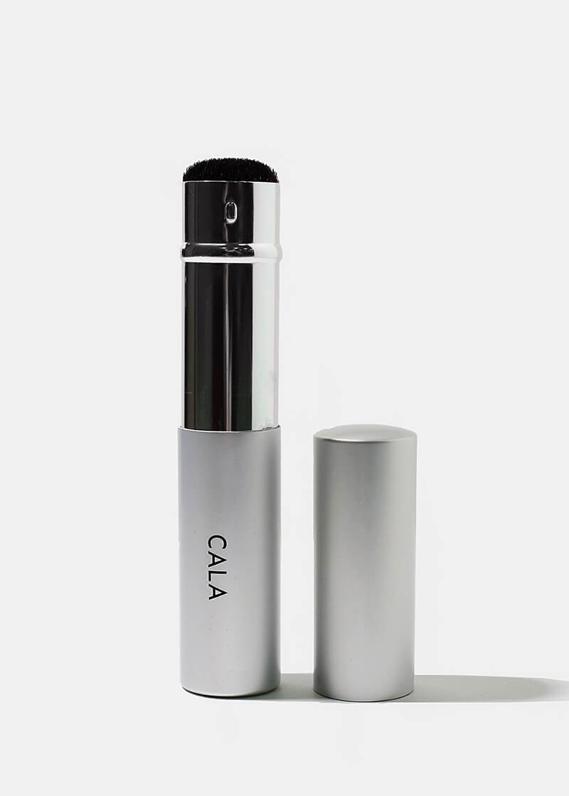 product_img_04_1 Cala Retractable Blush Brush - Image 2